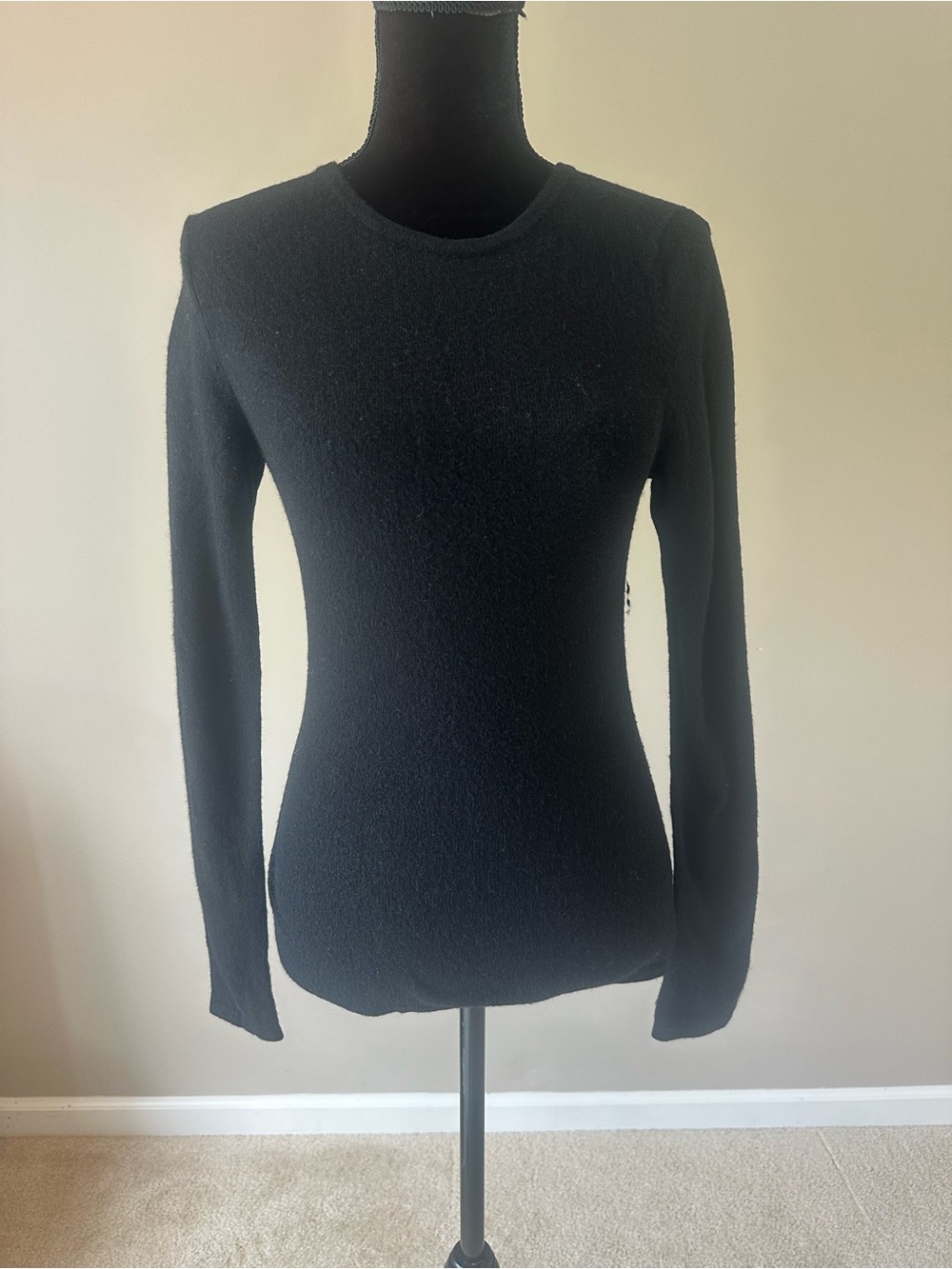 Saks Fifth Avenue Black Long-Sleeve Crewneck Cashmere Sweater